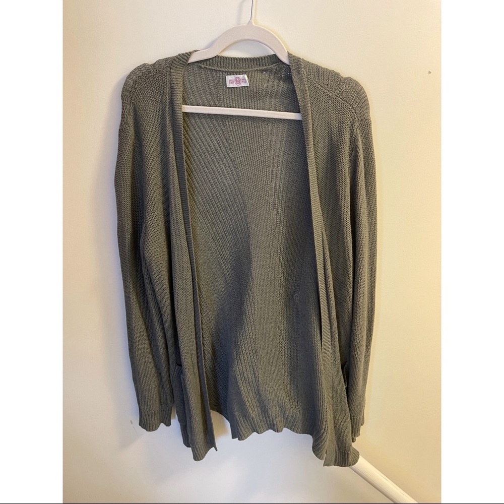 ✨3 for $12✨ Knit SO Cardigan - Picture 1 of 3